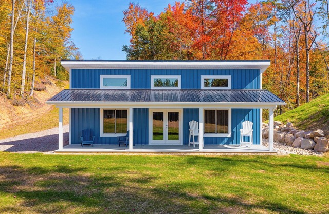 Exclusive Private Lake with cottages, camping, weddings, and corporate events