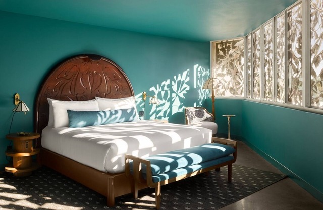 Exclusive Spa, & Rooftop Pool in the Heart of Miami | Coconut Grove Gem