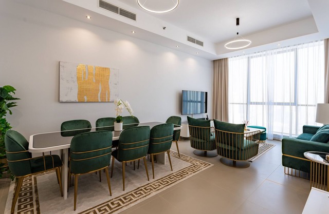 EXECUTIVE ,LUXURIOUS ,2BR BEACH APARTMENT