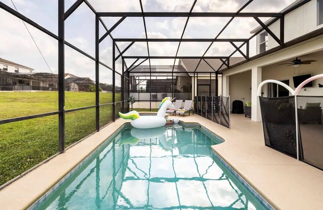 Experience Magic! 5BR 4BA Luxury Villa with Private Heated Pool near Disney!
