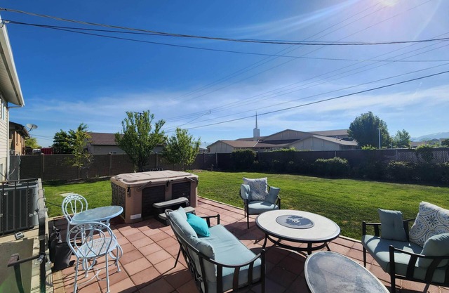 Explore SLC from a Quiet Magna Home- Hot Tub + Enclosed Backyard