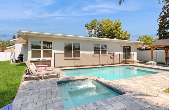 Family friendly and spacious with heated pool, AC, W/D and close to Gulf beaches