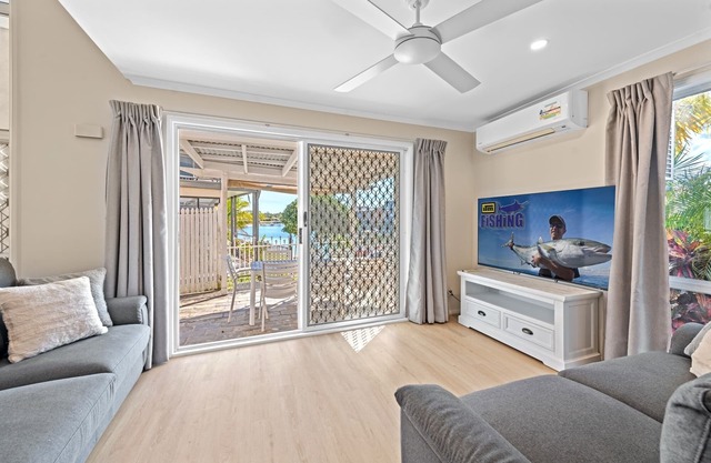 Family-Friendly Flat with Balcony Views
