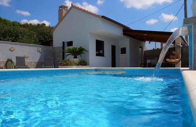 Family friendly house with a swimming pool Vinovac, Zagora (K-22041)