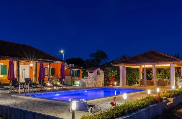 Family friendly house with a swimming pool Gornje Planjane, Zagora (K-19733)