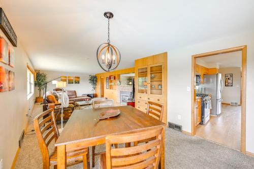 Family-Friendly Yakima Escape with Yard and Pool!