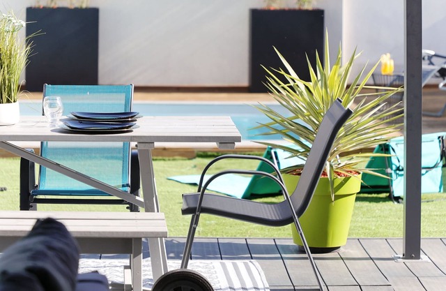 Family house with swimming pool near Nantes