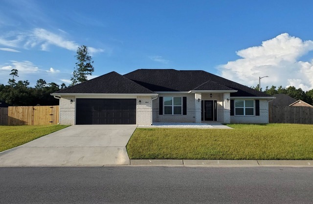 Family Time & Tides, Charming 3-bedroom home with WiFi, AC in peaceful Milton