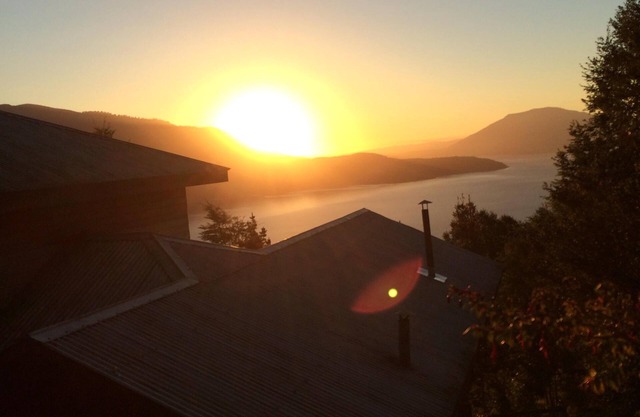 Fantastic Rustic Chalet to rest & enjoy the safety forest of the South of Chile