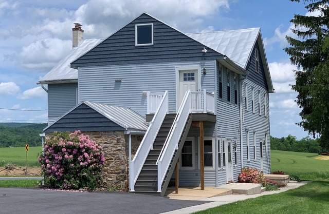Farm View - perfect for families