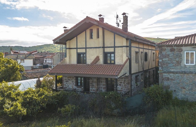 Farmhouse 'Casa Rural De Cabrera' with Mountain View, Private Terrace and Wi-Fi