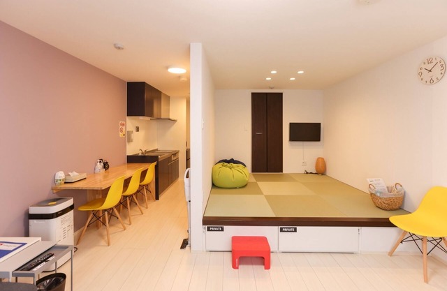Feel Japanese with tatami mats modern atmosphere with sofas/Hashima Gifu