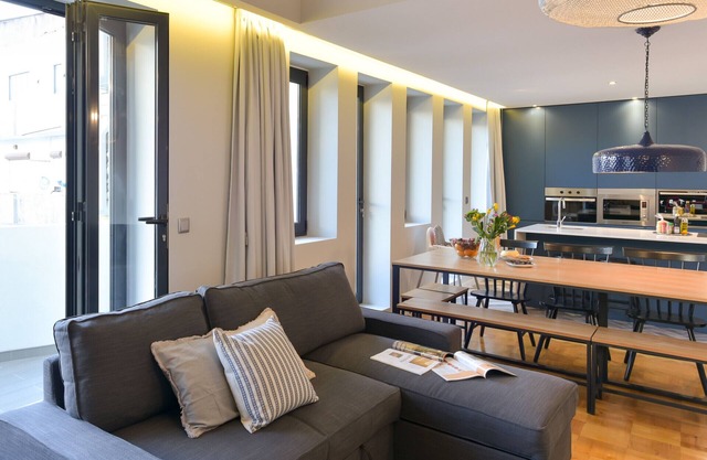 Feel Porto Syrah Townhouse