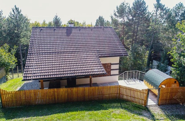 Ferienhaus in Niederösterreich mit 3 Apartments mitten im Wald