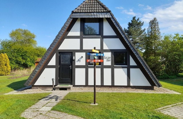 Ferienhaus "kurt Sien Huus" - Ferienhaus, Dusche, WC, 2 Schlafräume