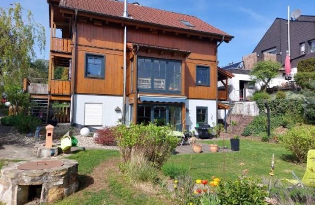 Ferienwohnung im Südlichen Westerwald, Barrierefrei, mit Terrasse, Garten, Sauna