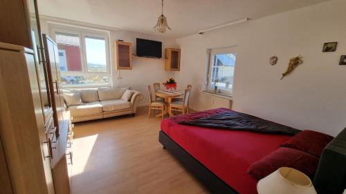 Fewo Linda - Gemütliche Ferienwohnung in direkter Bodenseenähe