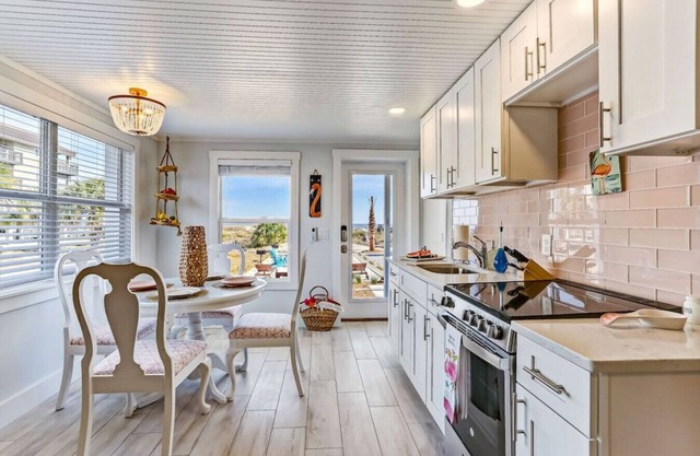 Flamingo Loft | Charming Oceanfront Loft | Multiple Decks | Private Beach Access