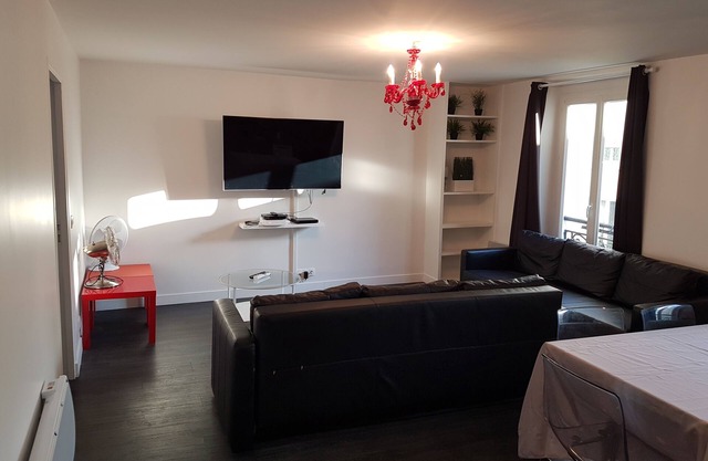 Flat 30 min Disneyland and 10 min center Paris
