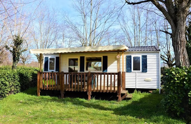 Flower Camping LES MIJEANNES * - Mobile home Comfort 29m2 2 bedrooms + TV 4 people