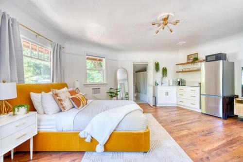 Forest Studio Oasis - Mile from Multnomah Village