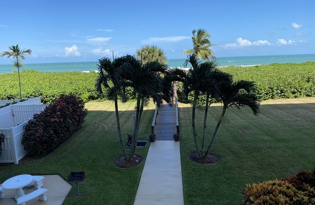 Fort Pierce, North Hutchinson Island, Beach Front, Oceanfront