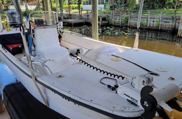 FREE BOAT to use at our Fish Camp, Water Front, Fish from Dock,Worm Farm,Pets OK
