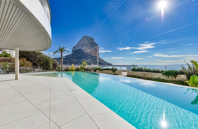 Front line sea apartament for rent in Calpe, EVOLUTION
