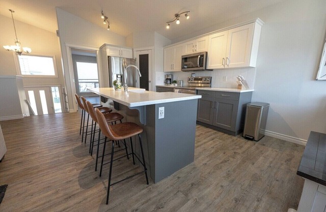 Full House with AC | BBQ | Free WiFi | Smart TVs