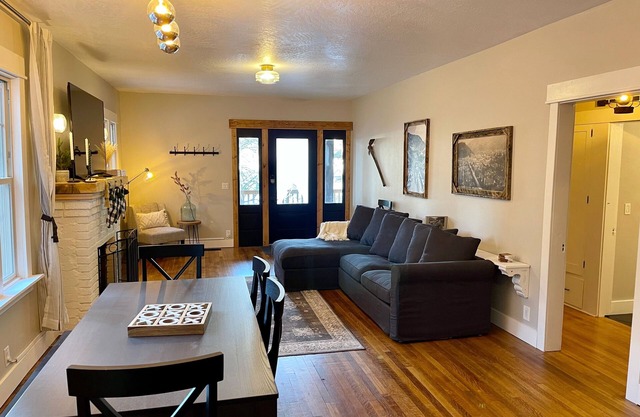 Fully remodeled historical home -Downtown Wallace