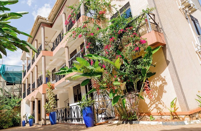 Furnished Accommodation in Sseguku, Katale Entebbe Rd. Kampala for Rent