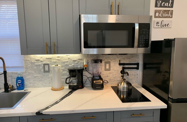 Furnished Suite/Cabin Near Downtown Dallas Ideal for Long Stays