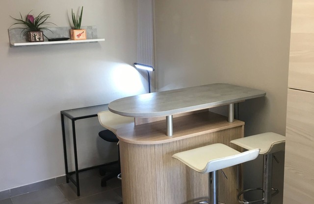 FURNITURE STUDIO IN SURGERES