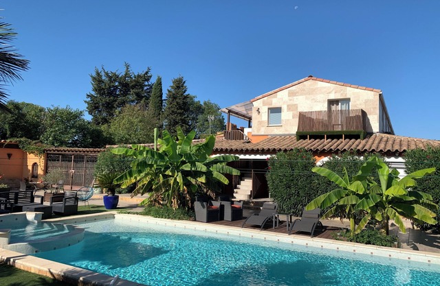 Gîte 4 pers 50m2 (swimming pool/Jacuzzi sauna) 10 mn from Montpellier