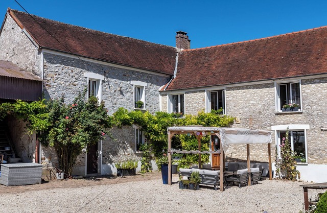 Gîte avec piscine,WiFi in Saint Mars Vieux Maisons