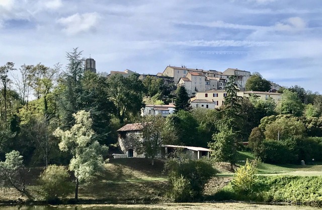 Gîte de Charme Pour 4 Personnes Équipé Tout Confort. Wifi+netflix