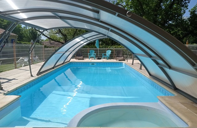 Gîte de Lescurou Emeraude Cottage 4 Guests–Pool, Garden & Peaceful Family Escape