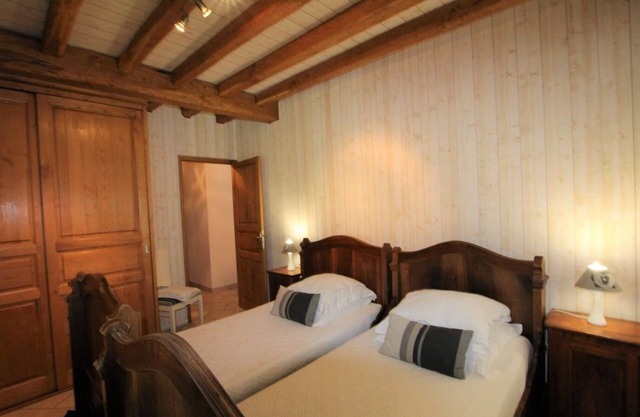 Gîte le Mounard 1 BIRON - 10 persons private heated pool