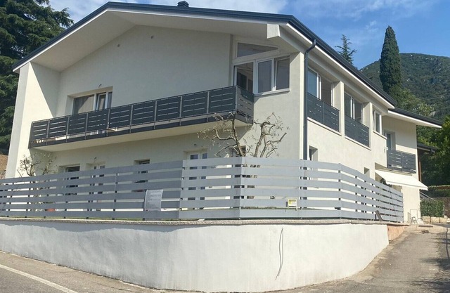 GARDA 33 PUNTO6 COZY APARTMENT IN CAPRINO VERONESE