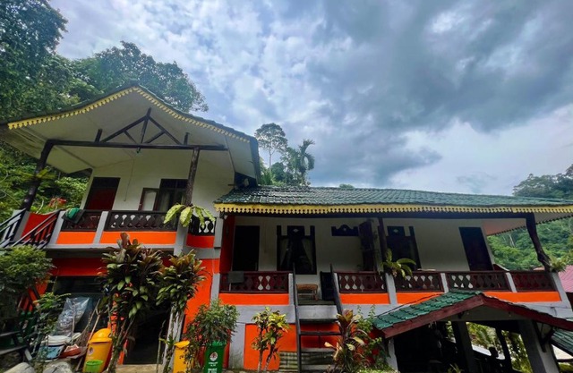 Garden Grove Guest House & Coffee Bar