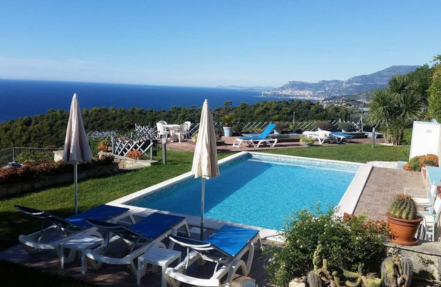 Gardenia apartment near Bordighera with enchanting view of Montecarlo