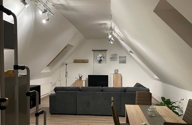 Gemütliche-ferienwohnung im Spitzboden mit Besonderem Flair in Ruhigem Umfeld