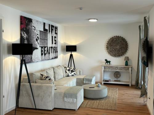 Gesamte Wohnung, 50' TV, Tiefgarage, Arbeitsplatz, Küche, Bad, Balkon