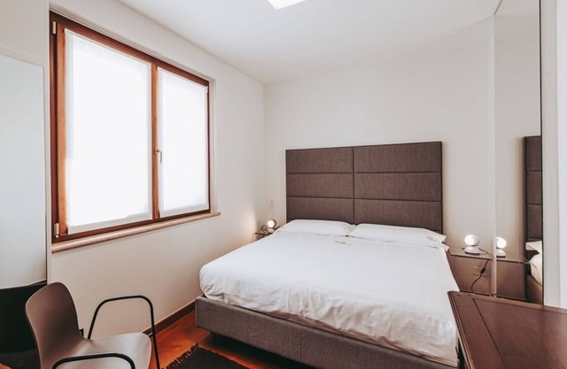 Giada, room with bathroom.Villa Riva, tranquility,at the foot of the Little Dolomites.