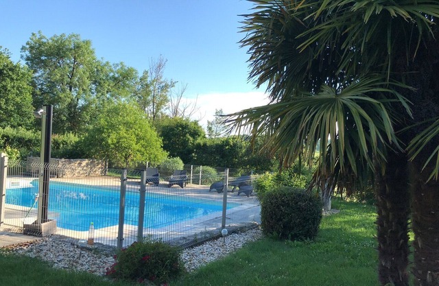 Gîte des Causses with swimming pool, in Marin Aveyron