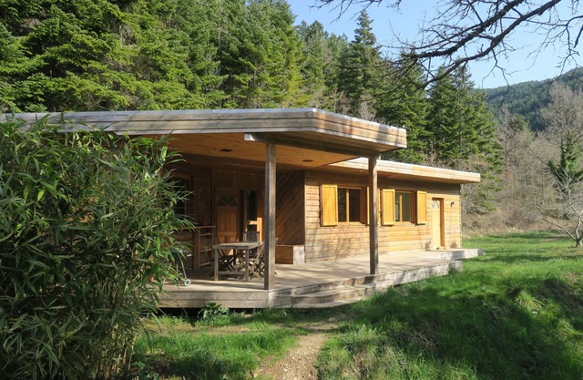 Gite des demoiselles, in the heart of nature; near Avène, Lunas, Lodève, Hérault