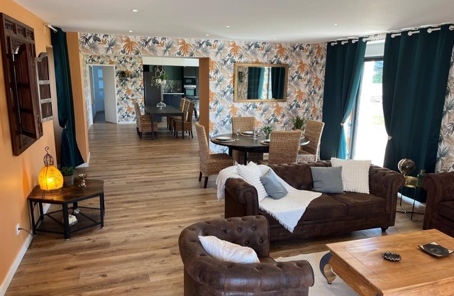 GITE" LA CHEVRE" 5 rooms for 6 to 14 people.