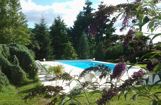 Gite Moulins, 2 bedrooms, 5 persons