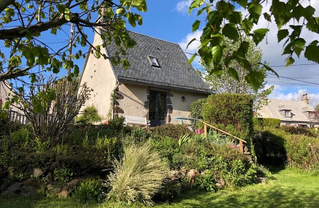 Gite Saint-Martin-Valmeroux, 1 bedroom, 3 persons