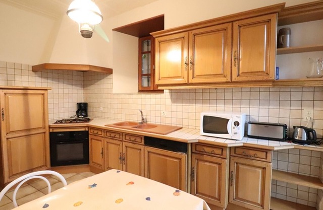 Gite Saint-Chamant, 3 bedrooms, 6 persons